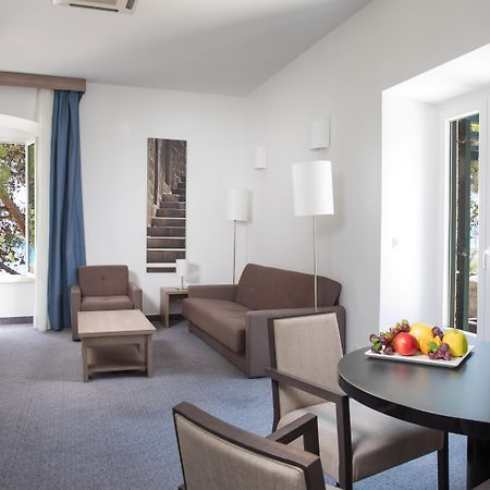 Hotel 米利尼 外观 照片