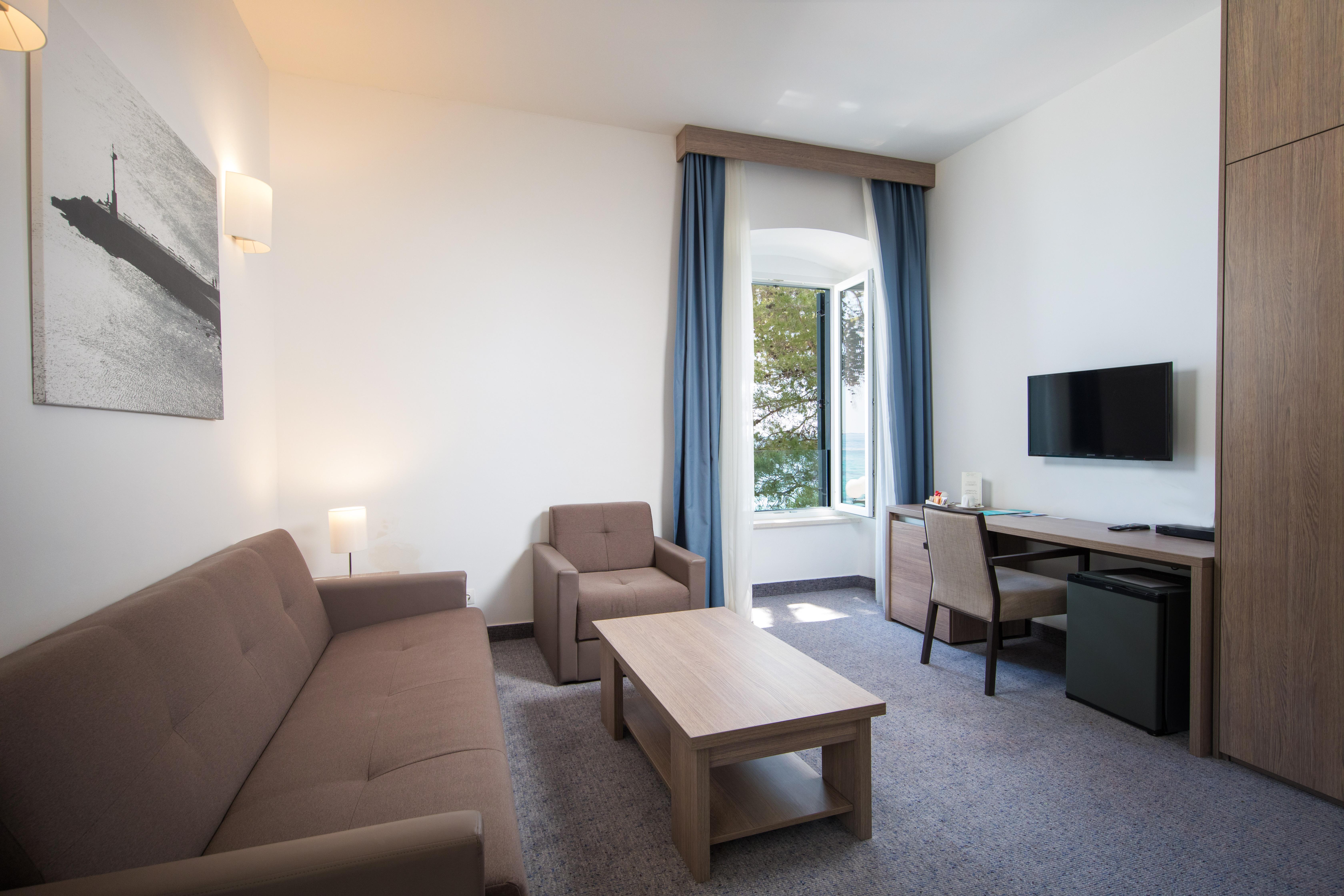 Hotel 米利尼 外观 照片